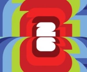 Die Leidenschaft für Fußball geht weit über 90 Minuten hinaus. Sie ist Emotion, Identität und Gefühl. Sie vereint Generationen, überwindet Grenzen und lässt jedes Tor zu einem gemeinsamen Jubel werden. Auf jedem Platz, von den größten Stadien bis zu den bescheidensten Bolzplätzen, schlägt dasselbe Herz: die Liebe zum Spiel. Fußball wird nicht nur gespielt; er wird gelebt, gefühlt und geteilt. Denn hinter jedem Trikot, jedem Gesang und jedem Blick zum Himmel verbirgt sich eine Geschichte, ein Traum und eine Leidenschaft, die niemals stirbt.